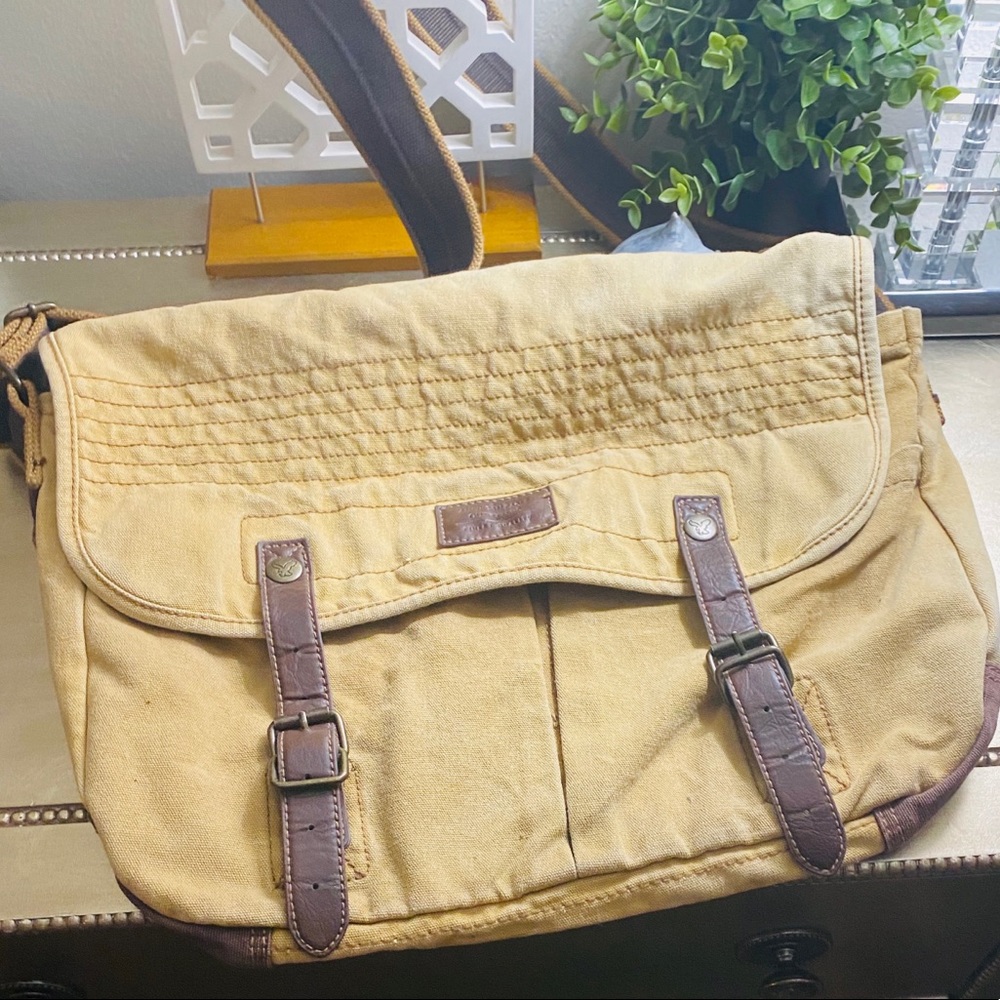 AMERICA EAGLE OUTFITTERS CROSSBODY BAG - Picture 5 of 5